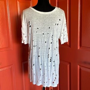 F21 MEN Distressed T-Shirt Short Sleeves; White; Size Small